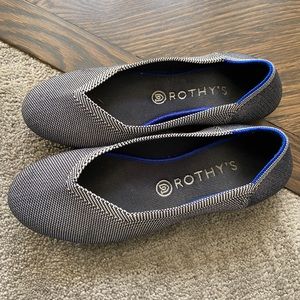 Rothys Navy Patterned Shoes - Size 9.
